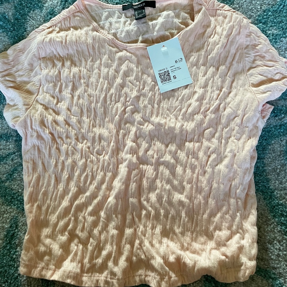 Pink and white crop top tshirt